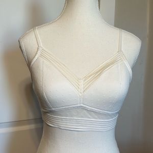 Cup Noodles Women’s White Bra. Size XL. NWT